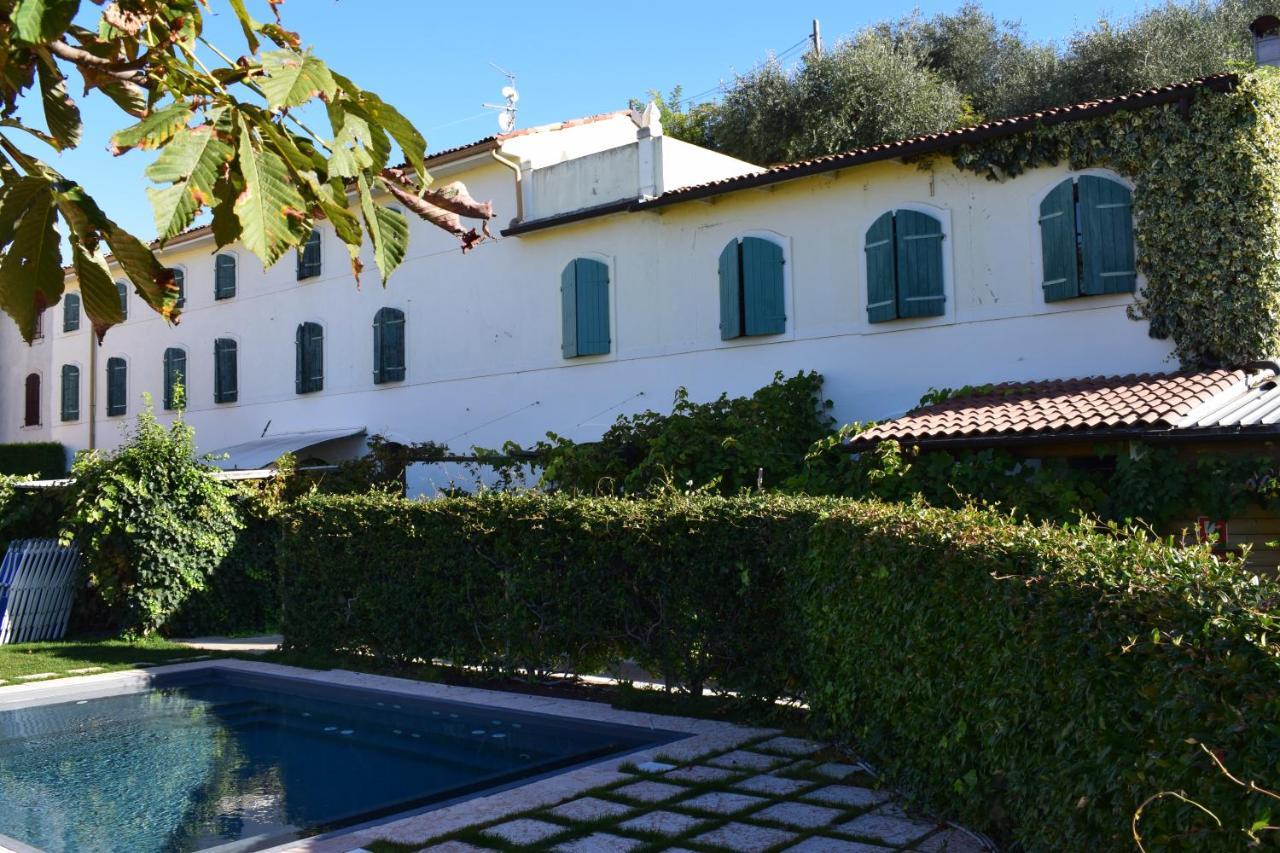 La Tinassara Bed & Breakfast